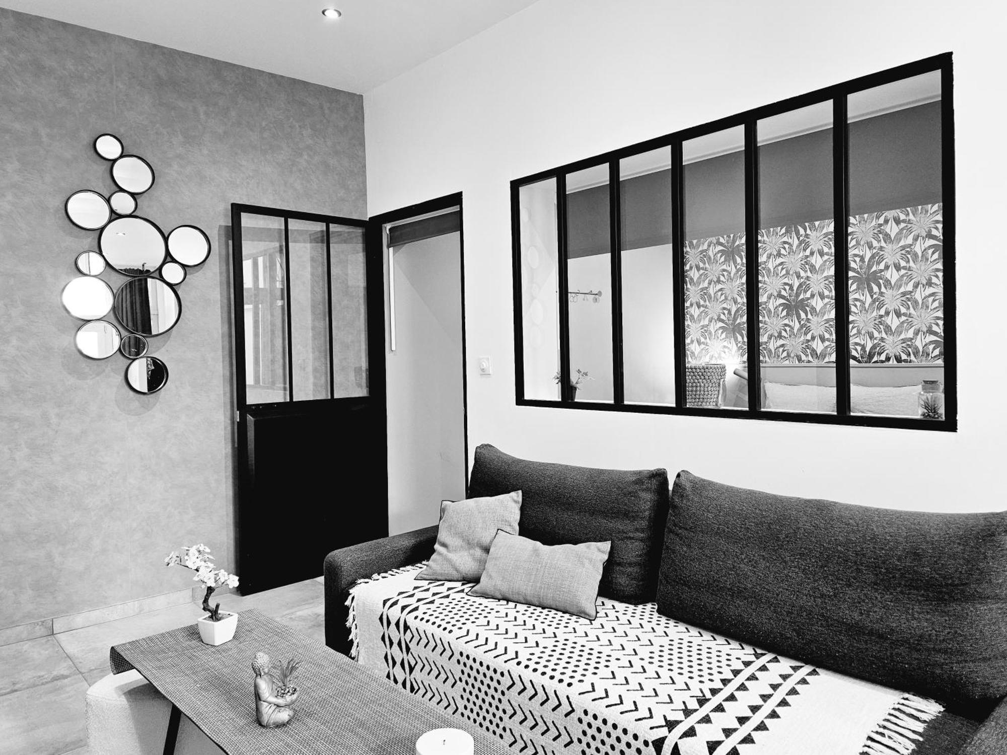 Refuge Urbain - Ideal Pro, Familles & Amis - Le Calme En Hypercentre - Wifi Haut Debit - Netflix - Machine A Laver - Gare, Cathedrale, Commerces, Restaurants & Transports En Commun A Moins De 10 Minutes A Pied Reims Exteriör bild
