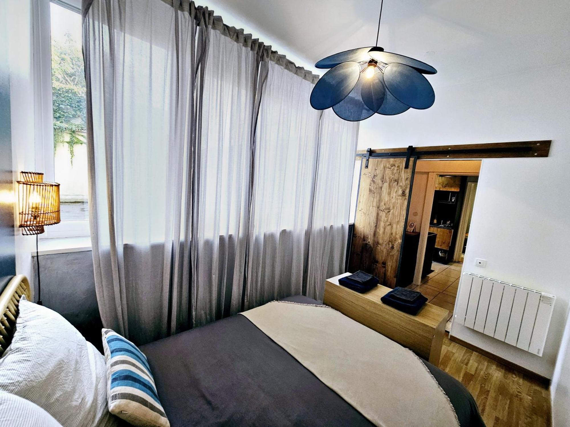 Refuge Urbain - Ideal Pro, Familles & Amis - Le Calme En Hypercentre - Wifi Haut Debit - Netflix - Machine A Laver - Gare, Cathedrale, Commerces, Restaurants & Transports En Commun A Moins De 10 Minutes A Pied Reims Exteriör bild